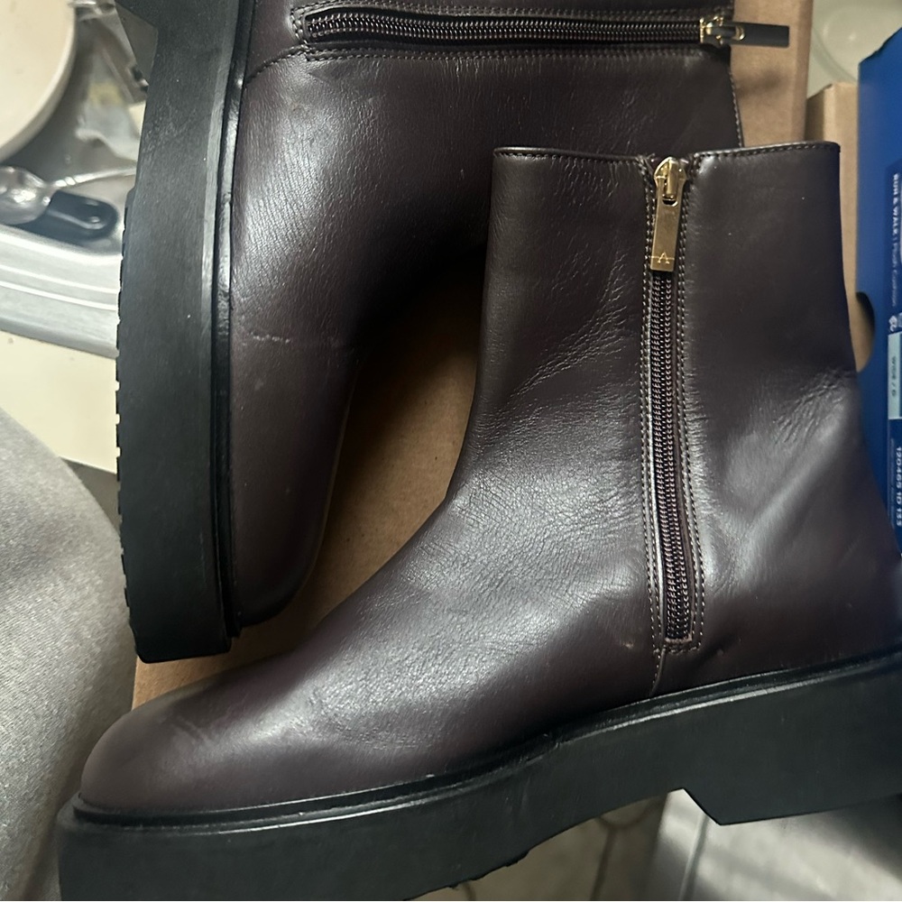 Aquatalia Leather boots size 7.5 brand new in replacement box, retail $590 - Picture 7 of 16